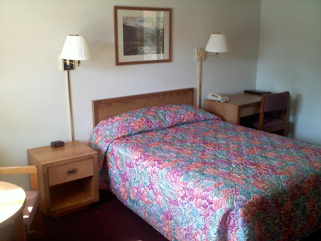 Carriage House Motor Inn Lake Placid Room photo