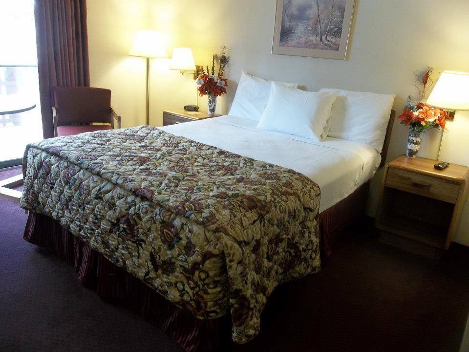 Carriage House Motor Inn Lake Placid Exterior photo